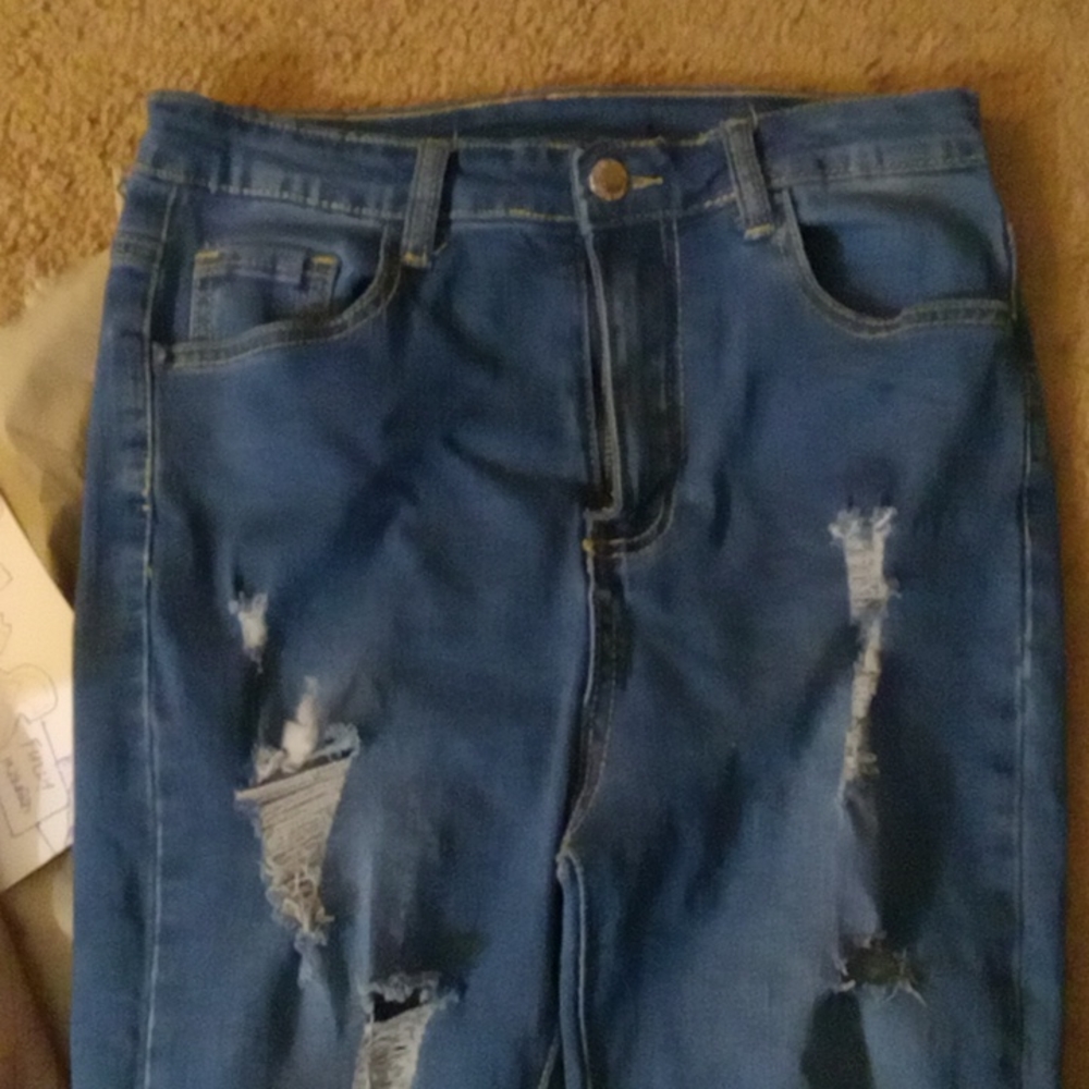 HIGH WAIST DISTRESSED SKINNY JEANS